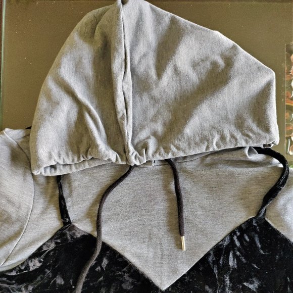 Noisy May Black spaghetti full sleeve velvet dress with grey hoodie attached in - Picture 9 of 13